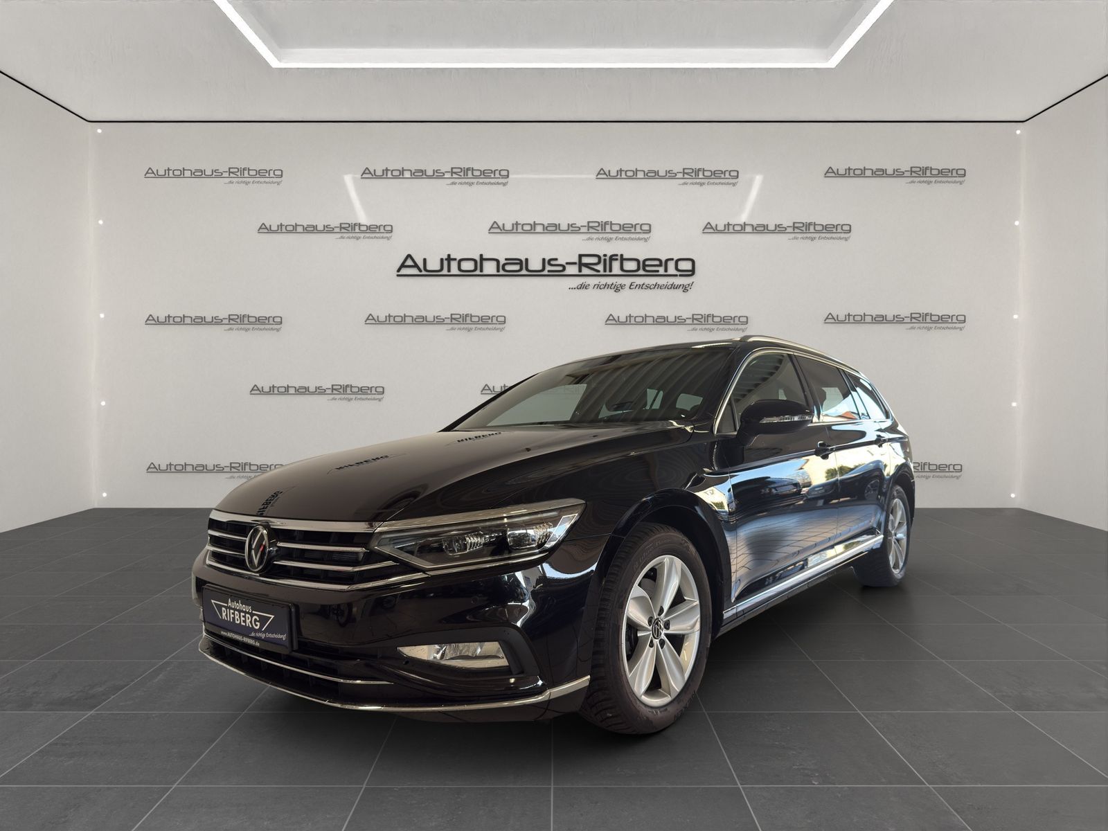 Volkswagen Passat Variant 2,0 TDI Elegance AHK/PanD/Keyless