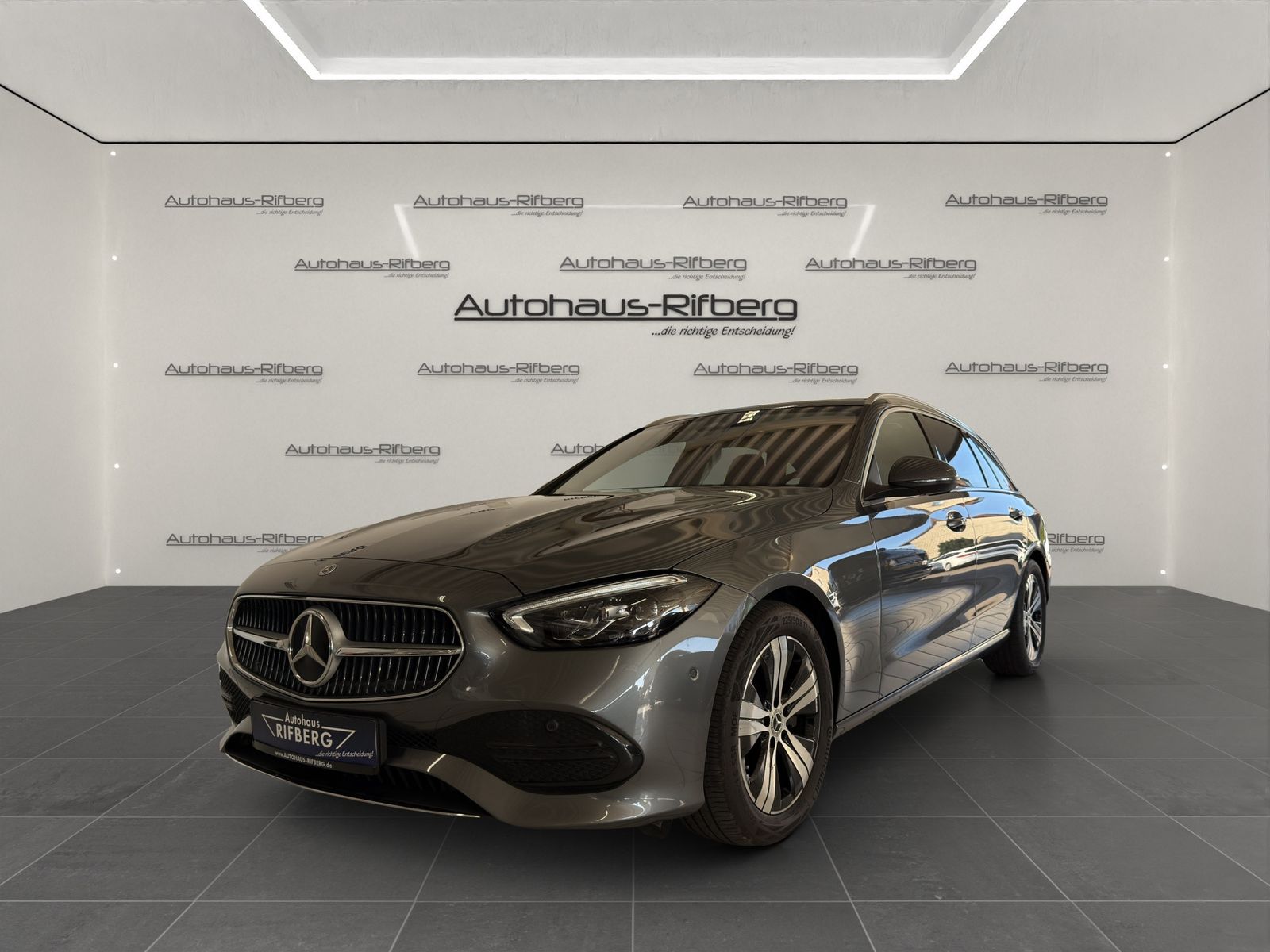 Mercedes-Benz C 200 T 9G Avantgarde 9GAuto/PanD/V-Cockp/Distro