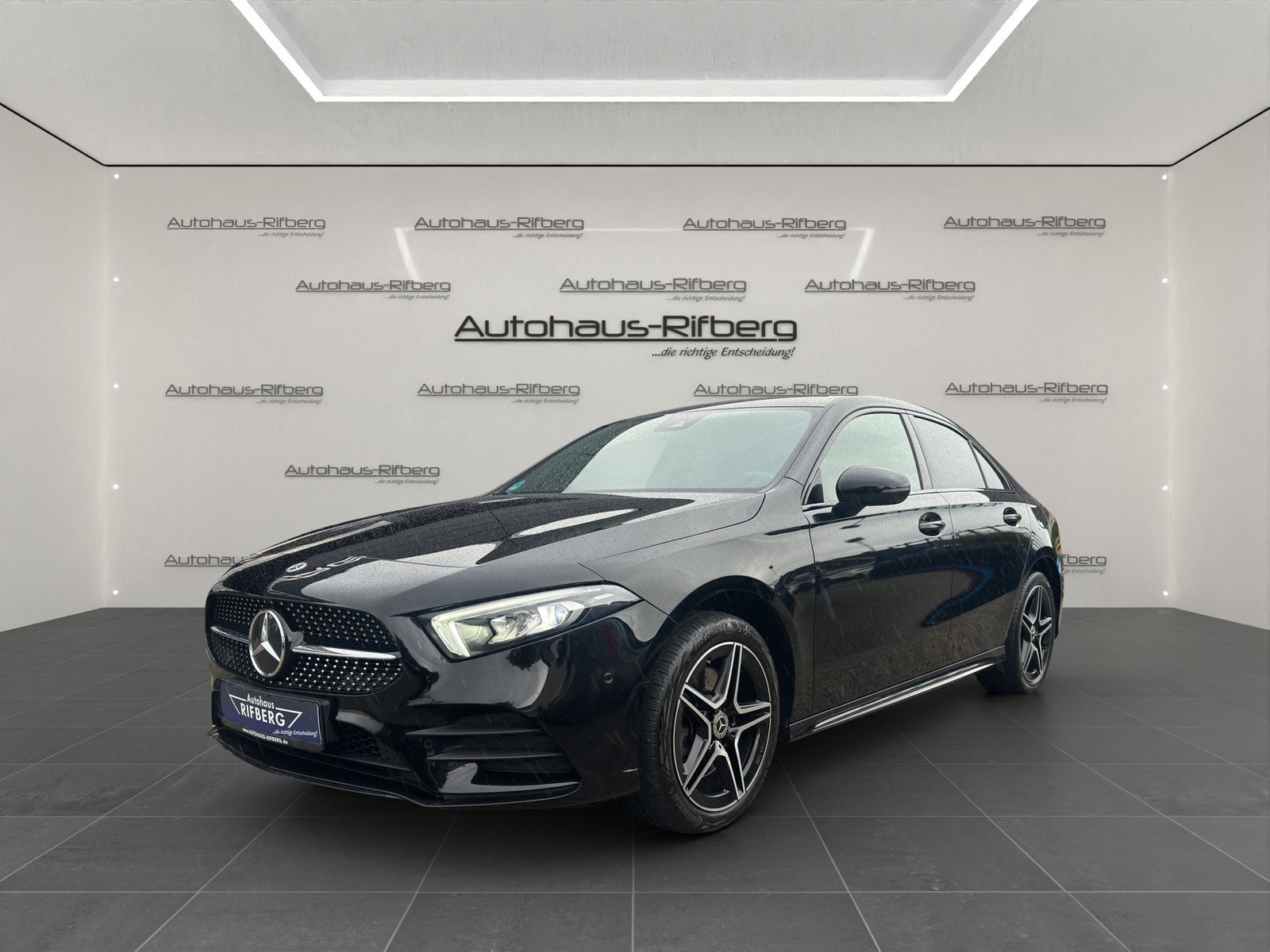Mercedes-Benz A 250 e AMG LED/Kamera/Ambiente/Night-Paket/18Zo