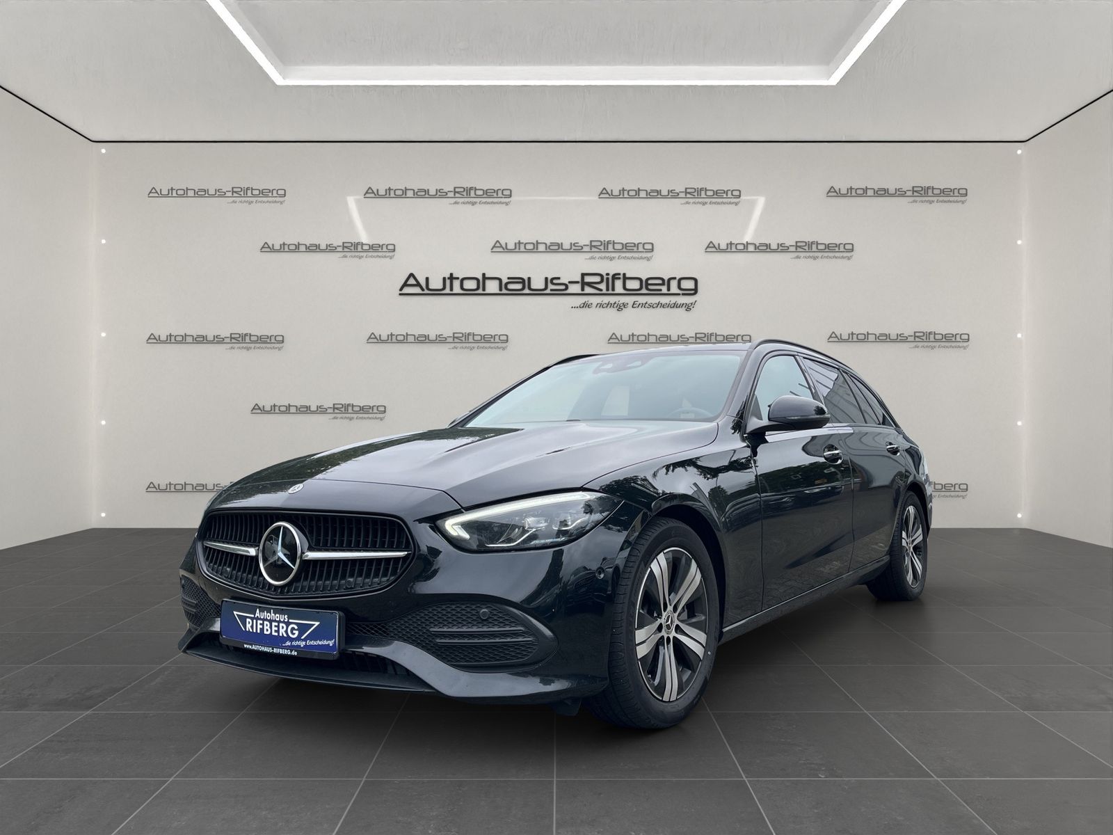 Mercedes-Benz C 220  T d AVANTGARDE/9G/AHK/KAMERA/DISTRONIC