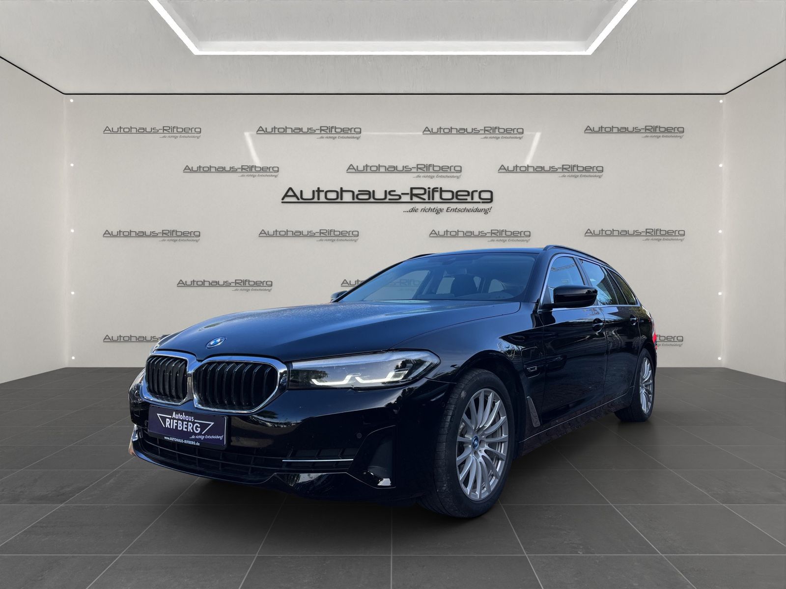 BMW 530 e xDrive TOURING/AHK/HUD/KAMERA/LIVE COCKPIT